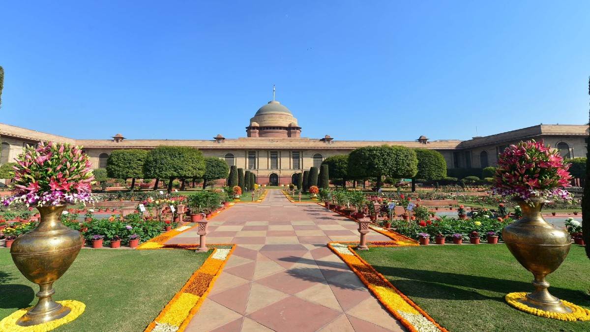 मुगल गार्डन का नाम बदला, अब 'अमृत उद्यान' के नाम से जाना जाएगा