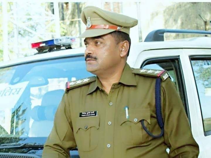MP शिवपुरी जिले के खनियाधाना में थाना प्रभारी का लड़की के साथ अश्लील वीडियो वायरल, मचा हड़कंप 30 MP शिवपुरी जिले के खनियाधाना में थाना प्रभारी का लड़की के साथ अश्लील वीडियो वायरल, मचा हड़कंप