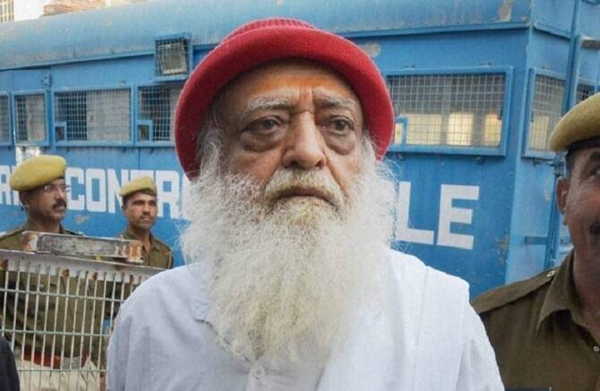 बलात्कार मामले में आसाराम को आजीवन कारावास की सजा 31 बलात्कार मामले में आसाराम को आजीवन कारावास की सजा