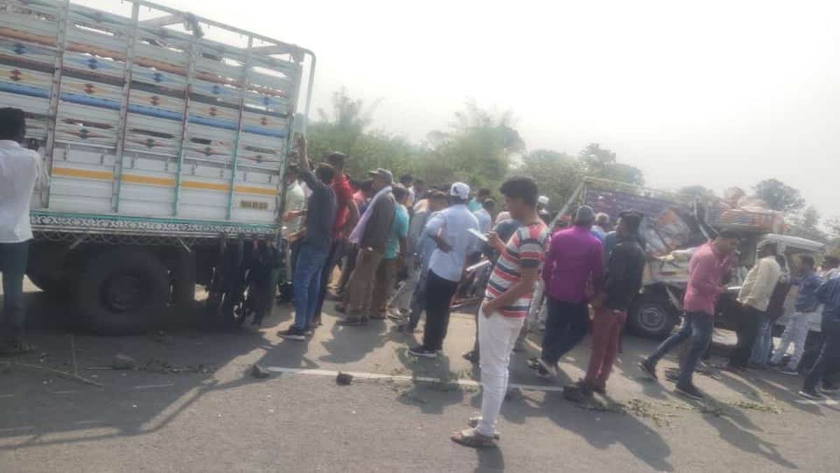 Accident in MP मजदूरों से भरी पिकअप को ट्रक ने मारी टक्कर, 6 की मौत