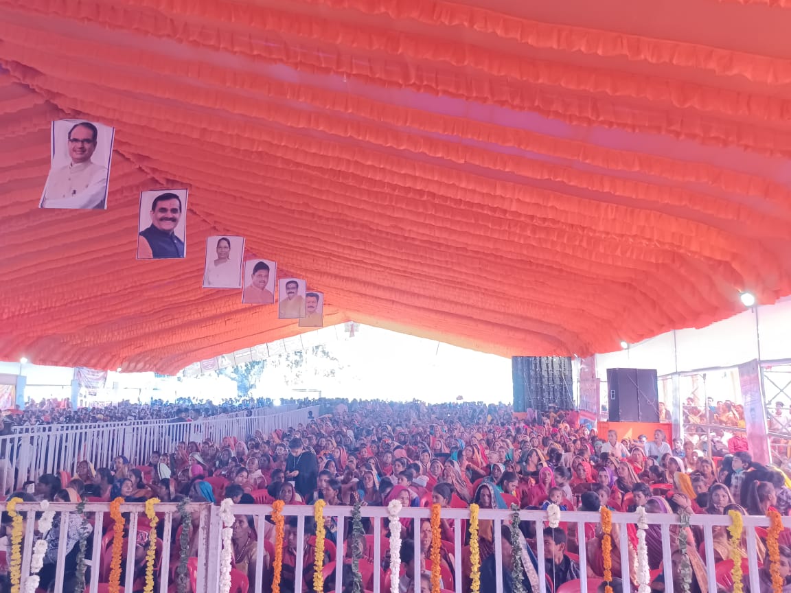 Live संत रविदास जयंती पर बुजबुजा में उमड़ा जन सैलाब: प्रदेशाध्यक्ष VD शर्मा बोले- संतों एवं बाल्मीकि समाज के स्नेह का सदैव ऋणी रहूंगा