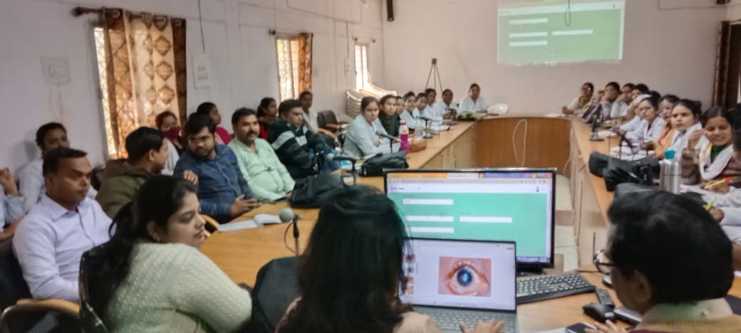 जिला स्तर पर आशा कार्यकर्ता का प्रशिक्षण आयोजित- स्कूलो एवं छात्रावास में अध्यनरत बच्चो में दिव्यांगता होगी चिन्हित 24 जिला स्तर पर आशा कार्यकर्ता का प्रशिक्षण आयोजित- स्कूलो एवं छात्रावास में अध्यनरत बच्चो में दिव्यांगता होगी चिन्हित