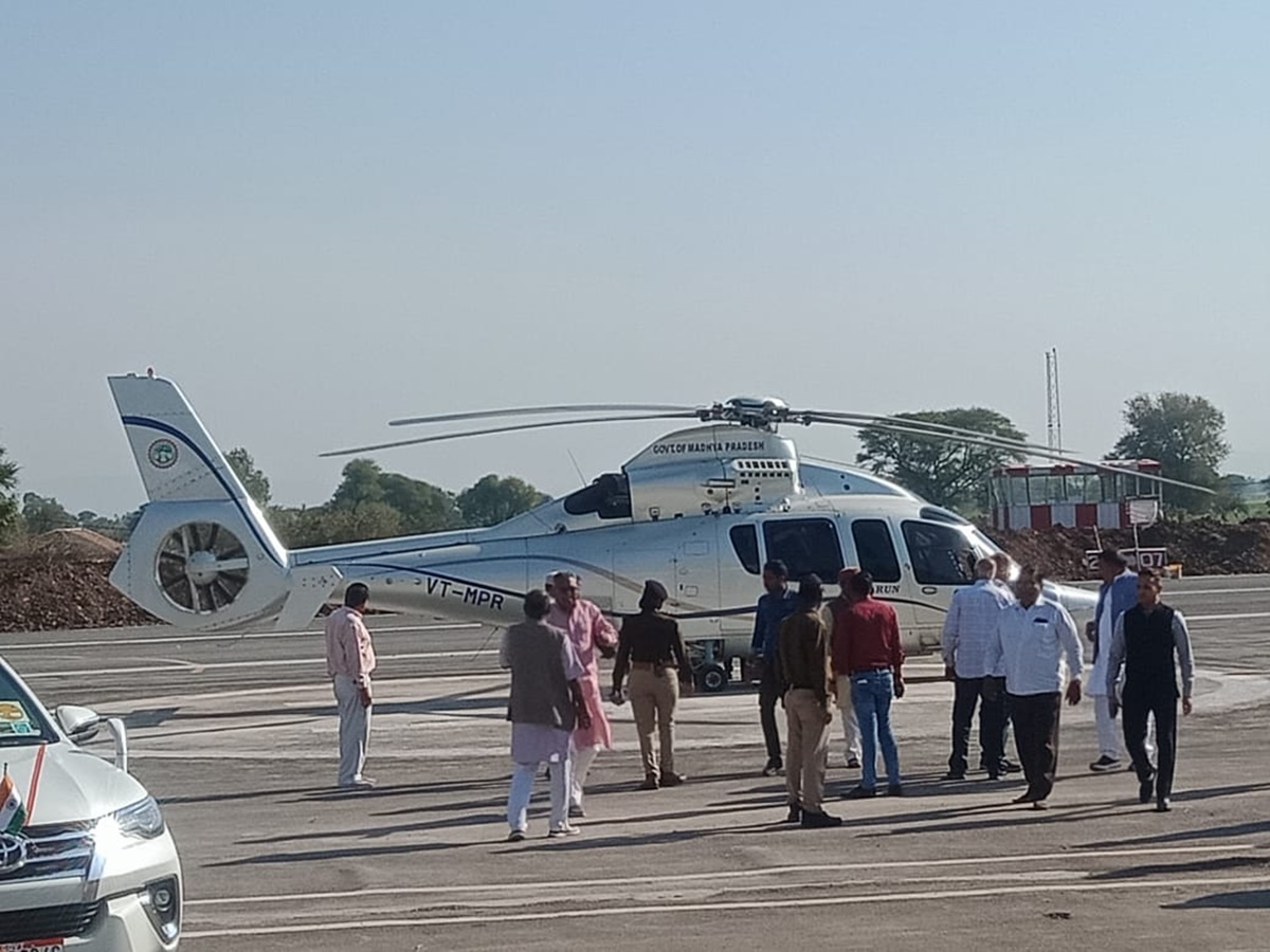 विधानसभा के अध्यक्ष गिरीश गौतम की बिगड़ी तबियत, हेलीकॉप्टर से लाया गया भोपाल 22 विधानसभा के अध्यक्ष गिरीश गौतम की बिगड़ी तबियत, हेलीकॉप्टर से लाया गया भोपाल