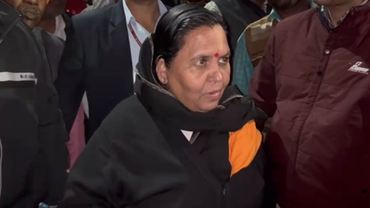 Uma Bharti उमा भारती ने कहा मैंने सरकार व स्थानीय विधायकों के लिए वोट मांगे, मुझे फांसी पर लटकाओ 22 Uma Bharti उमा भारती ने कहा मैंने सरकार व स्थानीय विधायकों के लिए वोट मांगे, मुझे फांसी पर लटकाओ