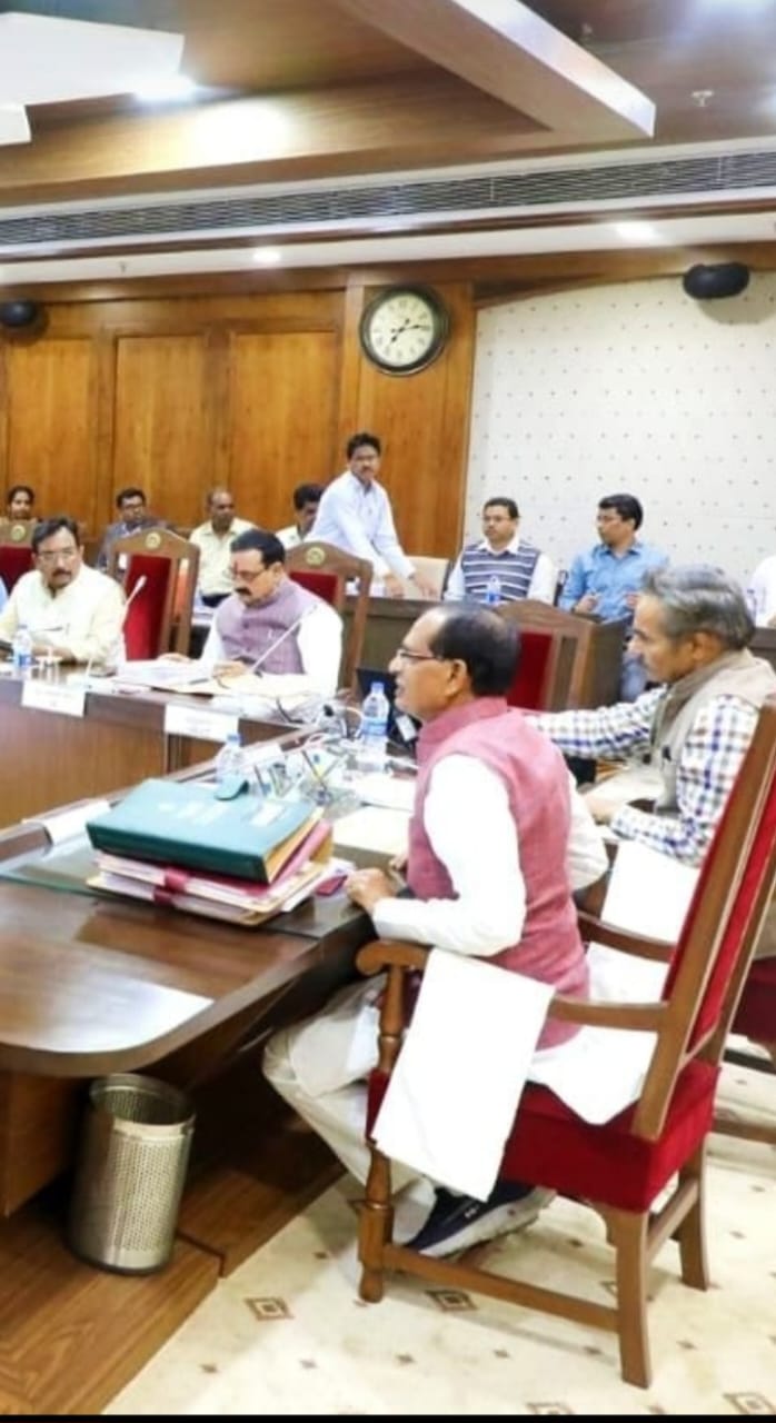 Big Breaking मध्यप्रदेश में शराब के अहाते होंगे बंद, शिवराज केबिनेट का फैसला 15 Big Breaking मध्यप्रदेश में शराब के अहाते होंगे बंद, शिवराज केबिनेट का फैसला