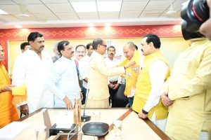पूर्व मंत्री जयंती मलैया के बेटे सिद्धार्थ मलैया की हुई भाजपा में वापसी, सीएम शिवराज सिंह चौहान एवं भाजपा प्रदेश अध्यक्ष वीडी शर्मा की मौजूदगी में ली सदस्यता