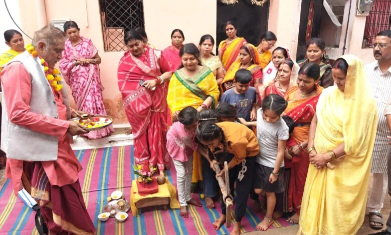 वेंकट वार्ड शास्त्री कॉलोनी में बनेगी सीसी सड़क, महापौर एवं स्थानीय पार्षद की गरिमामय उपस्थिति में भूमिपूजन हुआ संपन्न 21 वेंकट वार्ड शास्त्री कॉलोनी में बनेगी सीसी सड़क, महापौर एवं स्थानीय पार्षद की गरिमामय उपस्थिति में भूमिपूजन हुआ संपन्न