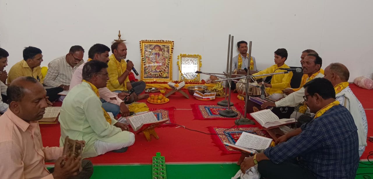 सायना महाविद्यालय में श्रीरामचरितमानस के सुंदरकांड का हुआ आयोजन 20 सायना महाविद्यालय में श्रीरामचरितमानस के सुंदरकांड का हुआ आयोजन