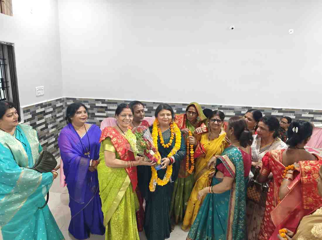 महापौर एवं निगमाध्यक्ष की मौजूदगी में जालपा वार्ड के सामुदायिक भवन में 55 लाख रूपये से नवनिर्मित द्वितीय तल का वयोवृद्ध सत्यवती खंपरिया ने किया लोकार्पण 17 महापौर एवं निगमाध्यक्ष की मौजूदगी में जालपा वार्ड के सामुदायिक भवन में 55 लाख रूपये से नवनिर्मित द्वितीय तल का वयोवृद्ध सत्यवती खंपरिया ने किया लोकार्पण