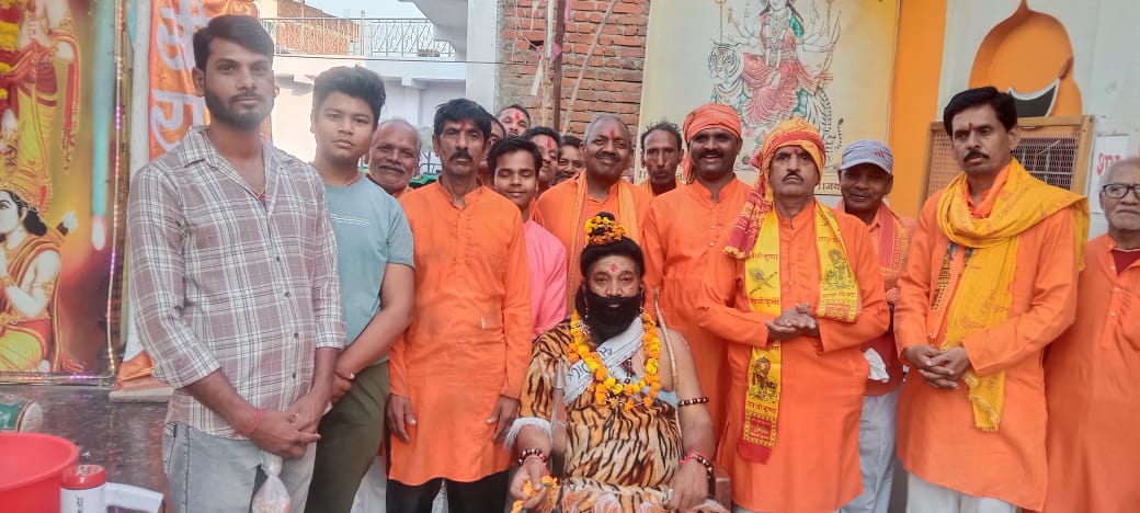 प्रभात फेरी के सदस्यों ने किया बोर्ड परीक्षाओं में उत्तीर्ण हुए छात्र-छात्राओं का सम्मान 18 प्रभात फेरी के सदस्यों ने किया बोर्ड परीक्षाओं में उत्तीर्ण हुए छात्र-छात्राओं का सम्मान