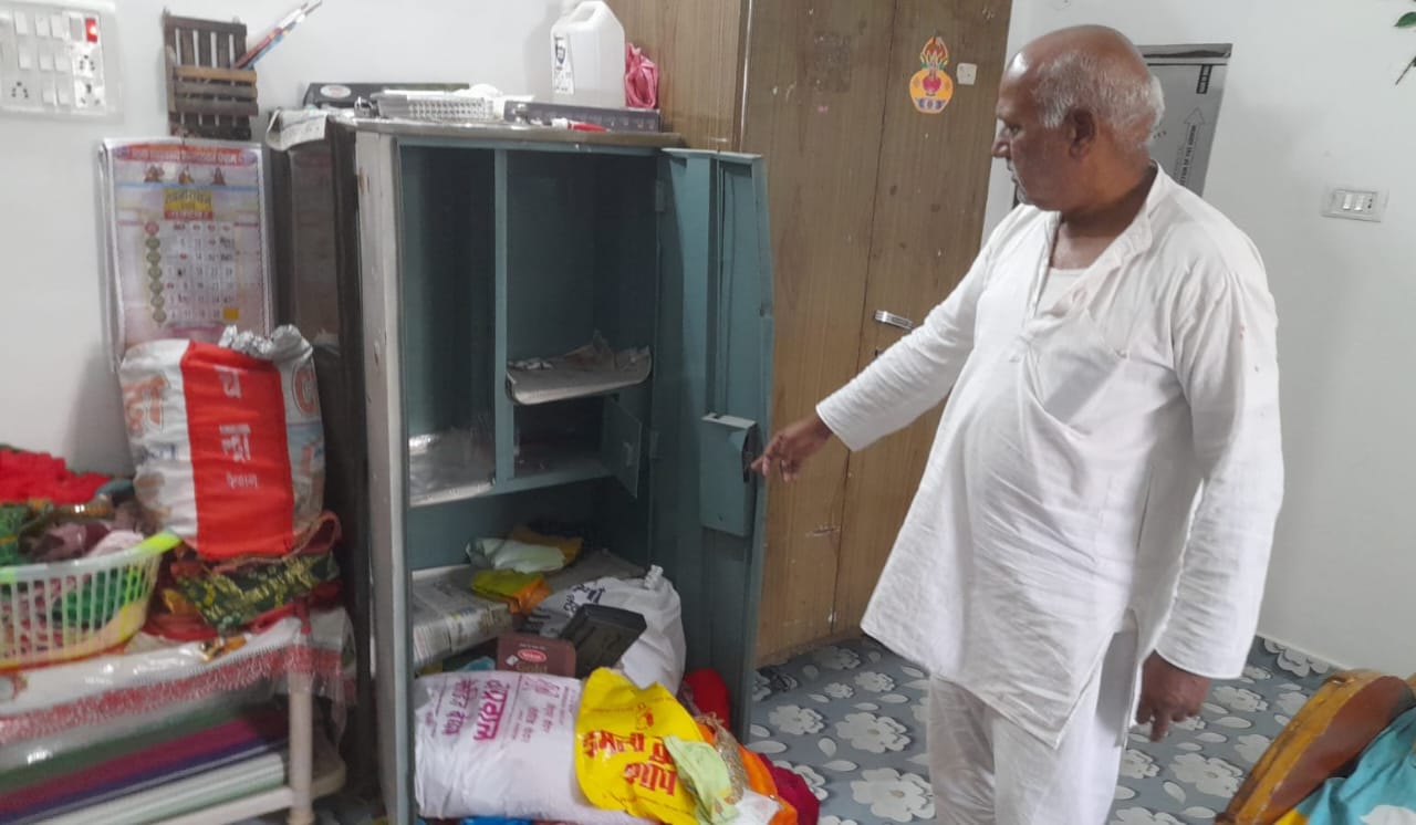 बरही में 20 लाख की चोरी, दहशत का माहौल 22 बरही में 20 लाख की चोरी, दहशत का माहौल