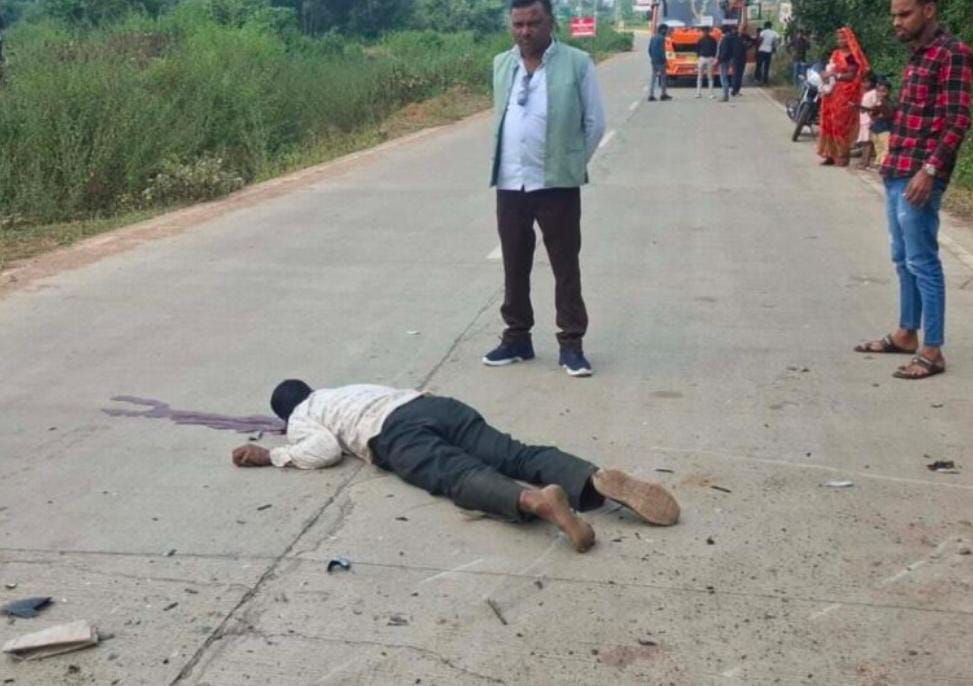 तेज़ रफ़्तार बनी मौत का कारण,बड़वारा- उमंग नगर मार्ग पर दर्दनाक सड़क हादसा 18 तेज़ रफ़्तार बनी मौत का कारण,बड़वारा- उमंग नगर मार्ग पर दर्दनाक सड़क हादसा
