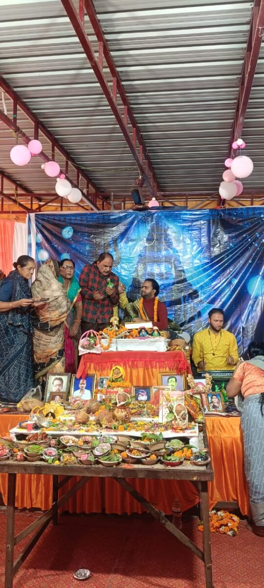 शिवपुराण की कथा सुनने से प्राणी जन्म-मृत्यु के बंधनों से होता है,मुक्त- पं.श्रीहित प्रवीण कृष्णदास जी, नव दिवसीय कथा का बाराणसी में हुआ भव्य समापन 1 शिवपुराण की कथा सुनने से प्राणी जन्म-मृत्यु के बंधनों से होता है,मुक्त- पं.श्रीहित प्रवीण कृष्णदास जी, नव दिवसीय कथा का बाराणसी में हुआ भव्य समापन