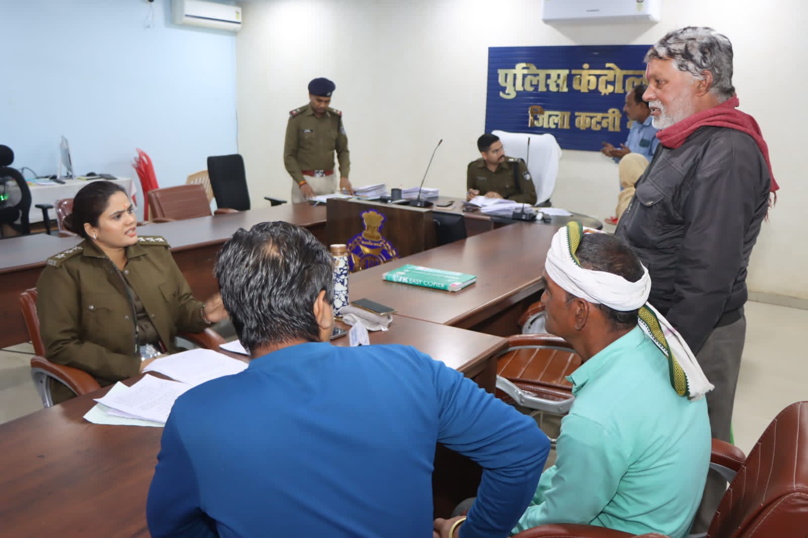 जनसुनवाई में आमजन की समस्याओं के त्वरित निराकरण के दिए गए निर्देश 20 जनसुनवाई में आमजन की समस्याओं के त्वरित निराकरण के दिए गए निर्देश