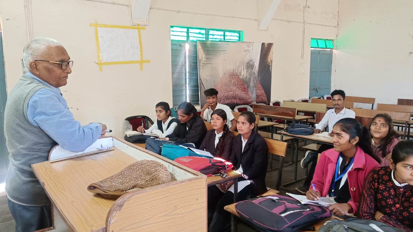 स्वामी विवेकानंद शासकीय महाविद्यालय स्लीमनाबाद में मिट्टी परीक्षण हेतु नमूना लेने का प्रशिक्षण 25 स्वामी विवेकानंद शासकीय महाविद्यालय स्लीमनाबाद में मिट्टी परीक्षण हेतु नमूना लेने का प्रशिक्षण