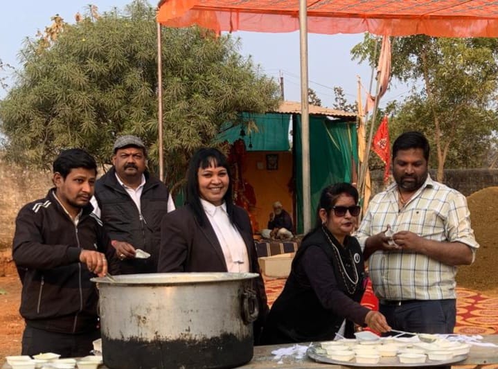 जिला सत्र न्यायालय परिसर में हुआ सुंदरकांड एवं भंडारे का आयोजन