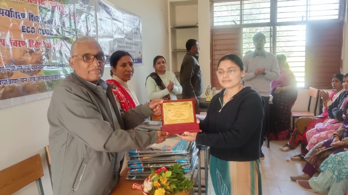 जैविक कृषि कार्यशाला में रामसुख दुबे सम्मानित 1 जैविक कृषि कार्यशाला में रामसुख दुबे सम्मानित