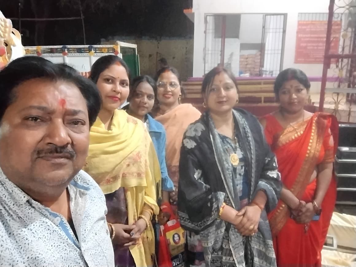 प्रत्याशी सोनी केसरी ने देवघर नगर निगम वार्ड नं 19 के वार्ड पार्षद हेतू घर -घर जाकर अपना समर्थन मांगा