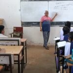 विद्यार्थियों को फसलों में लगने वाले कीट एवं रोग उनका नियंत्रण तथा पोषक तत्वों का प्रशिक्षण दिया गया। 